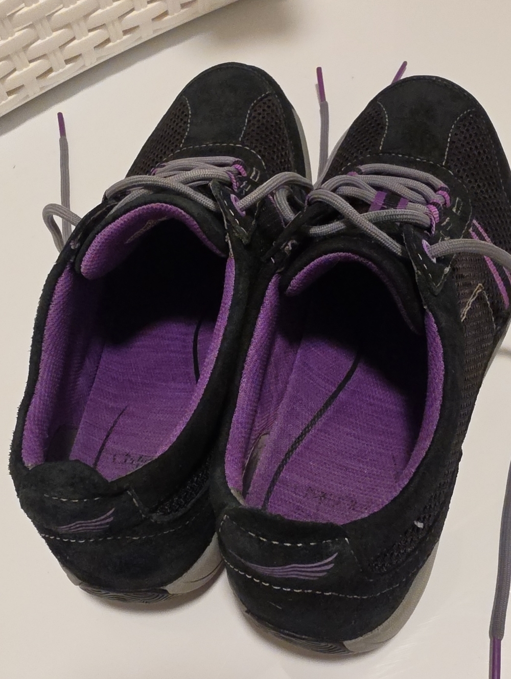 Dansko Helen Black and Purple Comfort Lace-Up Sneakers Size 38 - Picture 3 of 5